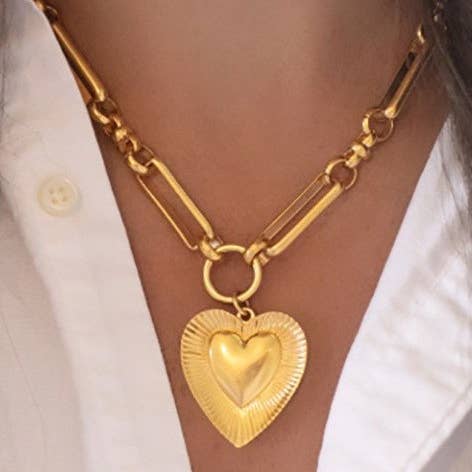 Etched Heart Chunky Necklace-Gold