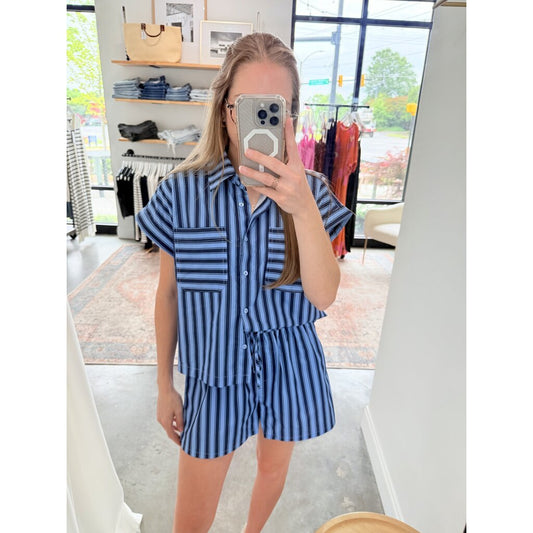 Nola Short Striped Blue